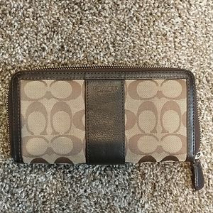 Coach wallet